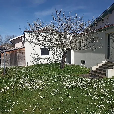 Holiday home Paisible Independant Avec Jardin Et Places De Parking