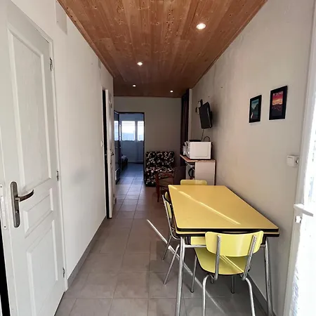 Paisible Independant Avec Jardin Et Places De Parking Dom wakacyjny *